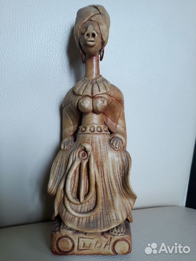 Бразильская статуэтка