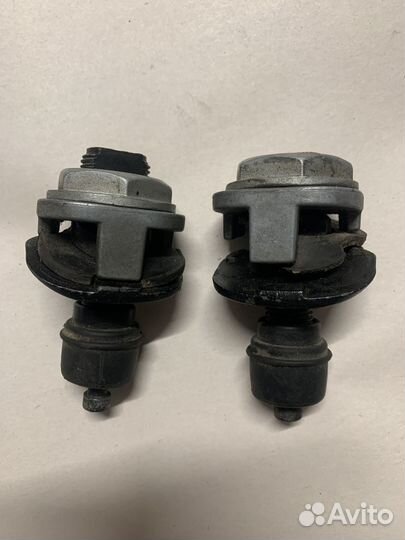 Отбойник крышки багажника Bmw X5 E53