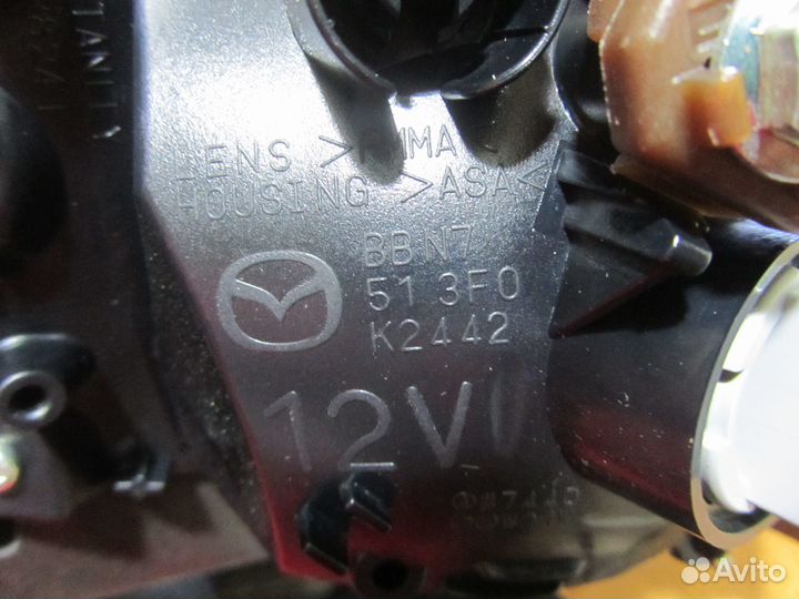 Фонарь задний Mazda 3