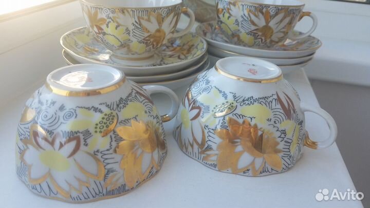 Чашки с позолотой фарфоровые лфз