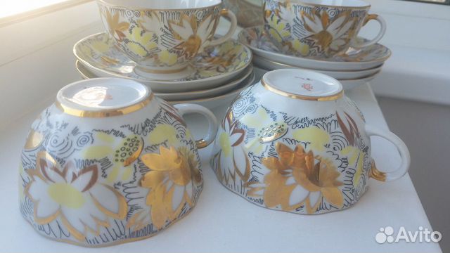 Чашки с позолотой фарфоровые лфз