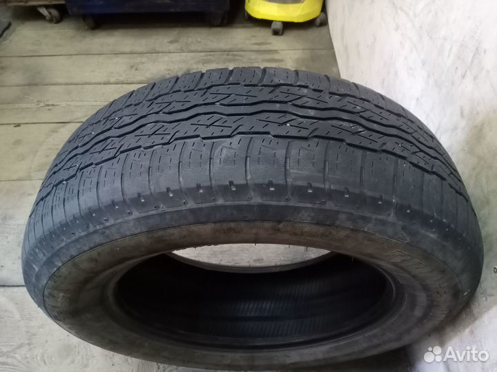Bridgestone Dueler H/T D687 225/65 R17