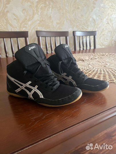 Борцовки asics