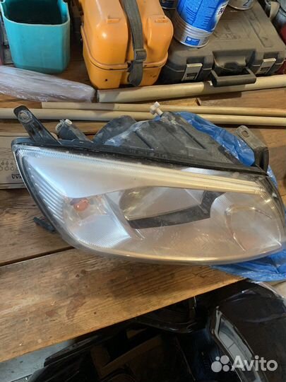 Фара правая ваз granta