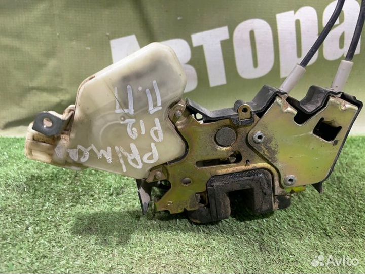 Замок боковой двери передний правый Nissan Primera