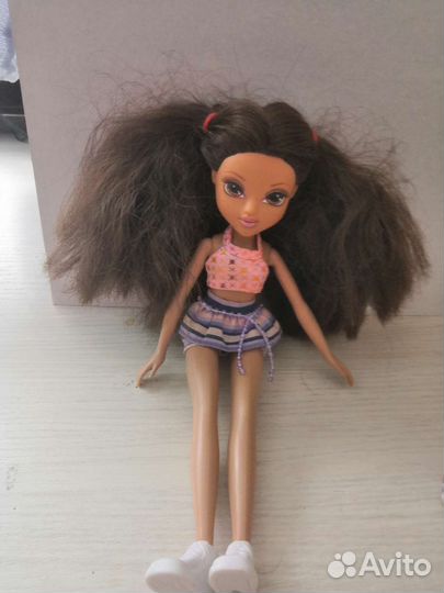Кукла Bratz
