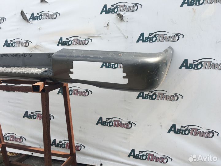 Задний бампер Opel Monterey