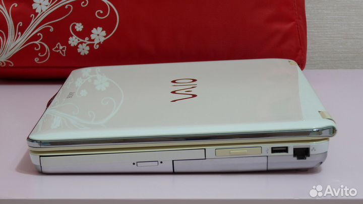 Sony Vaio VGN-CS31MR с мышкой и сумкой