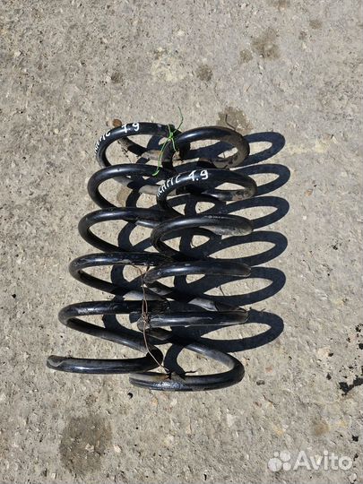 Пружина передняя Renault Trafic / Opel Vivaro