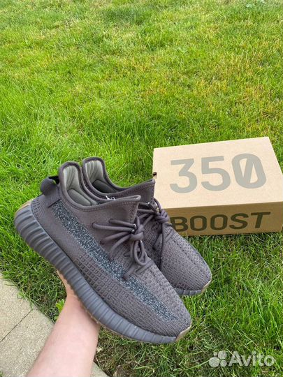 Кроссовки adidas yeezy boost 350 v2