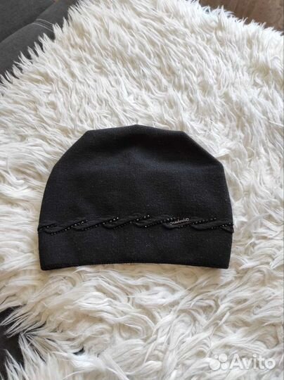 Шапка новая тонкая весенняя