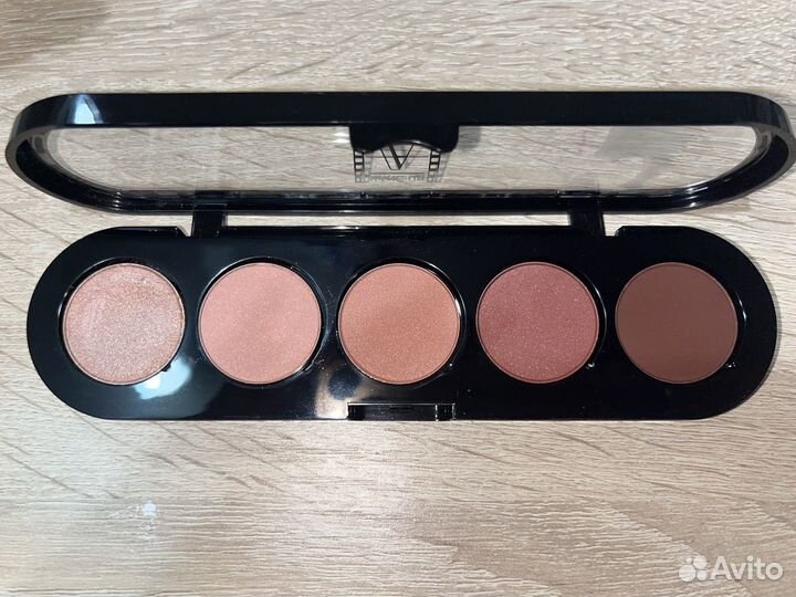 Палетка теней Make-Up Atelier T34