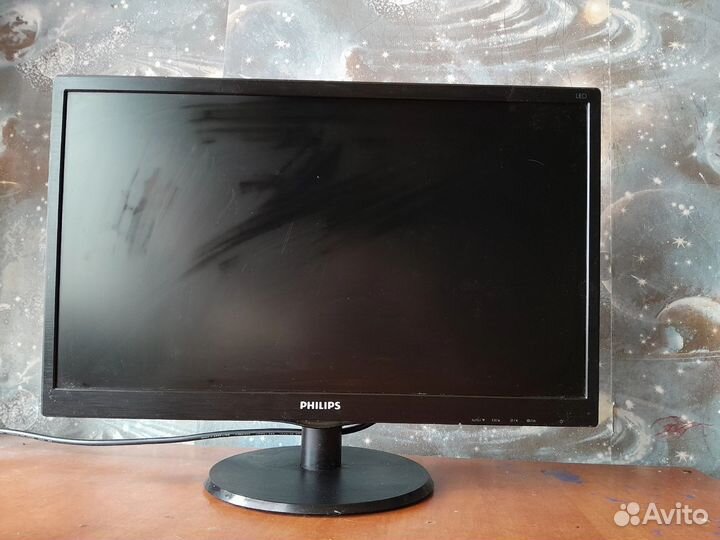 Монитор Philips 223v5l