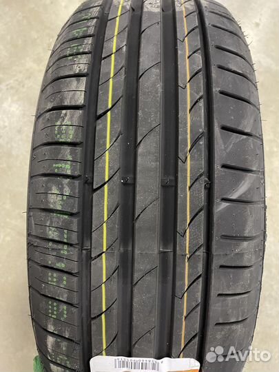 Tracmax X-Privilo TX3 215/55 R17 98W