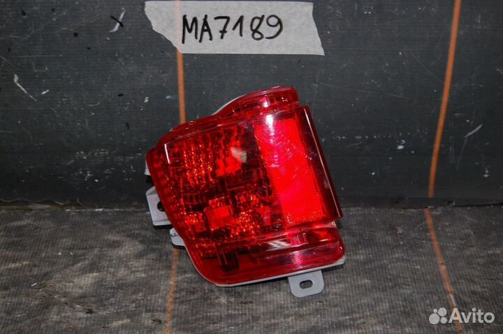 Фонарь противотуманный левый - Toyota Land Cruiser