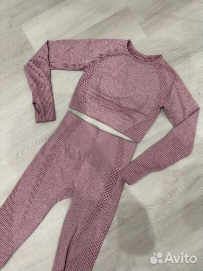 Костюм для фитнеса