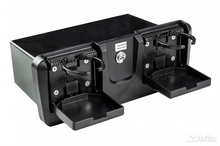 Ящик перчаточный с держателями стаканов катер