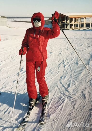 Горнолыжный женский костюм