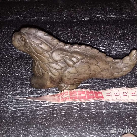 Дракон каменная статуэтка