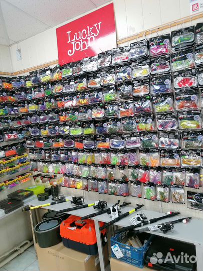 Черви, жмых, спиннинги, грузила, катушки