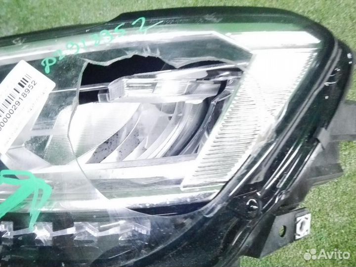 Фара левая Volkswagen Tiguan