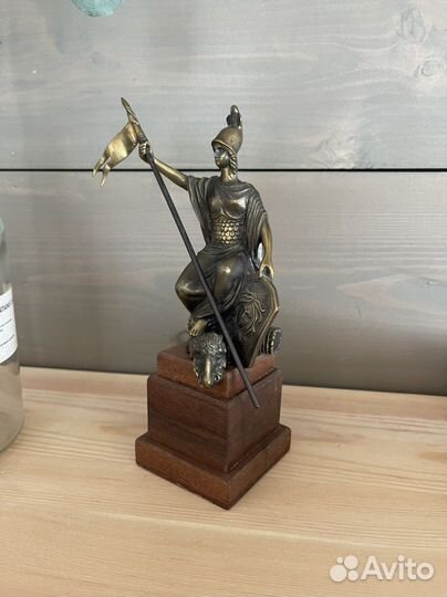 Бронзовая статуэтка