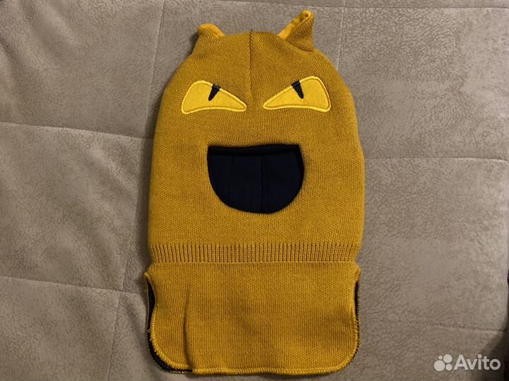 Зимняя шапка шлем на мальчика