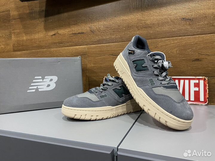 Кроссовки NB 550