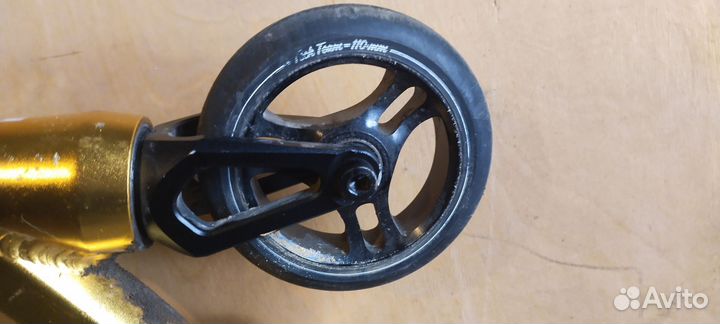 Трюковой самокат