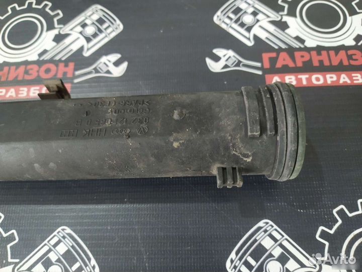 Водяная труба Volkswagen Golf IV AXP