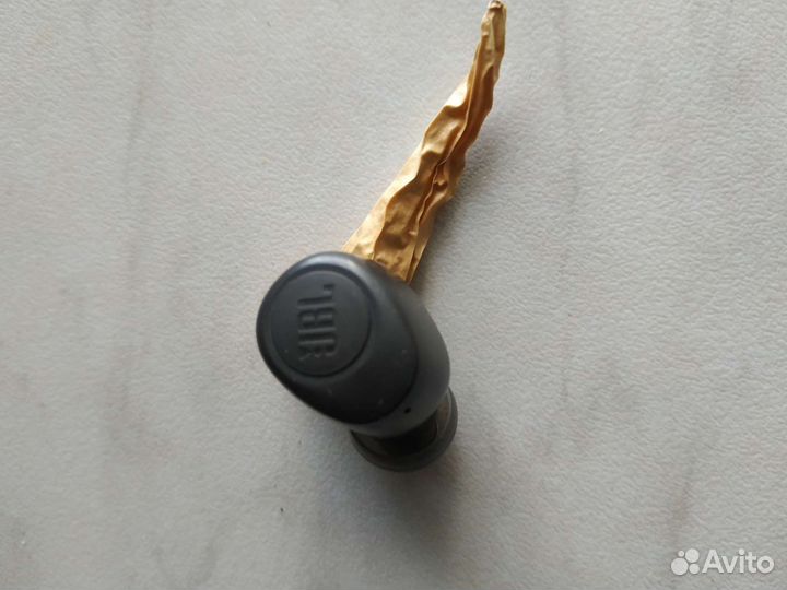 Беспроводные наушники jbl