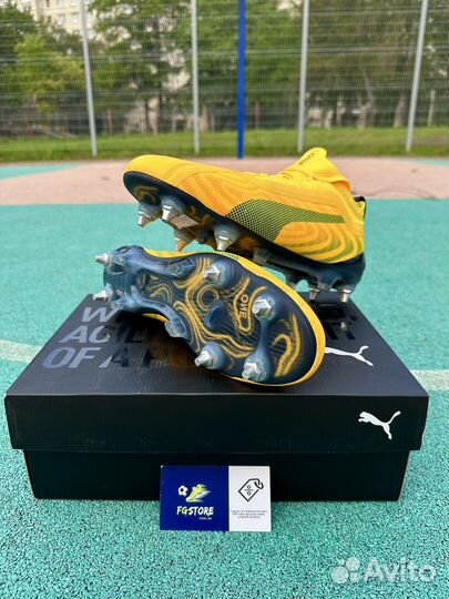 Футбольные бутсы Puma