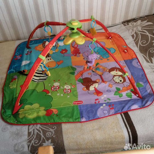 Развивающий коврик tiny love