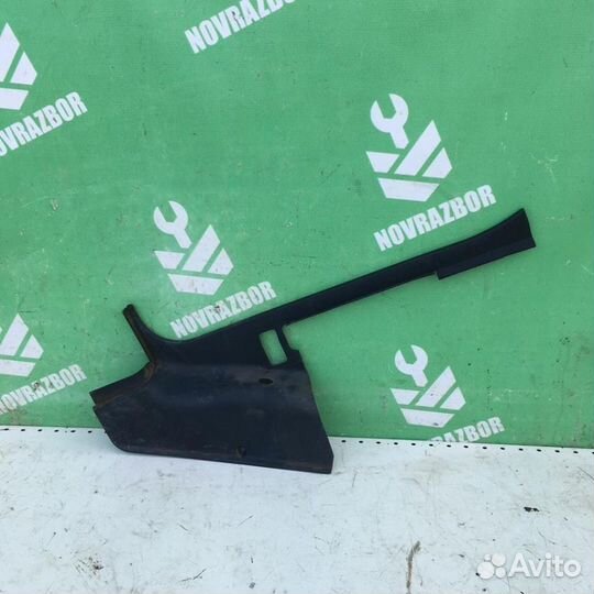 Обшивка стойки Фольксваген Гольф 3 Венто