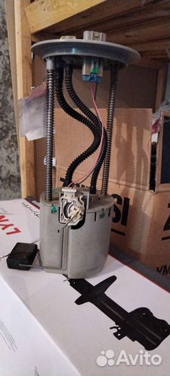 Датчик уровня топлива Land Cruiser Prado 150