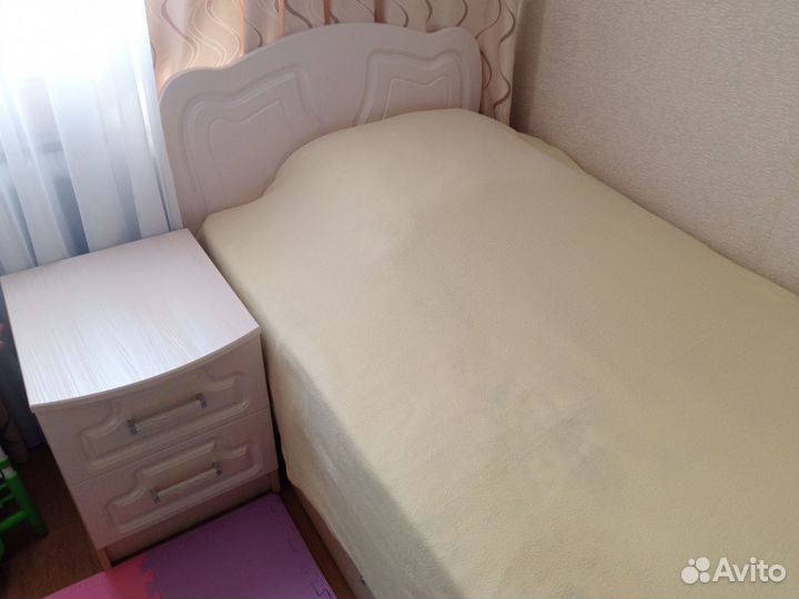 Спальный гарнитур 