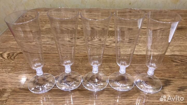 Пластиковые фужеры под шампанское