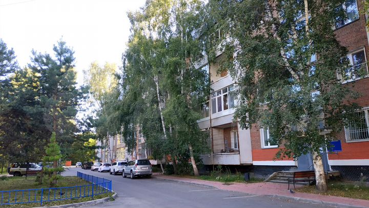 4-к. квартира, 100 м², 4/4 эт.