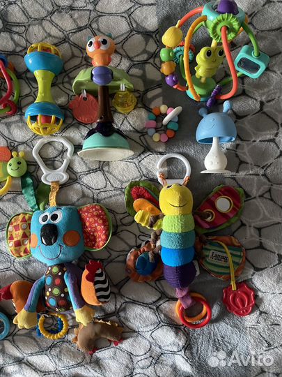 Игрушки для малыша пакетом