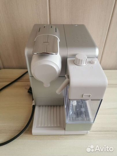 Кофемашина delonghi nespresso