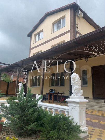 Дом 300 м² на участке 4 сот.