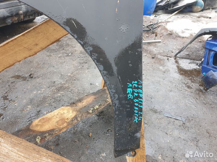 Крыло переднее левое Toyota Avensis 2 T250 Авенсис