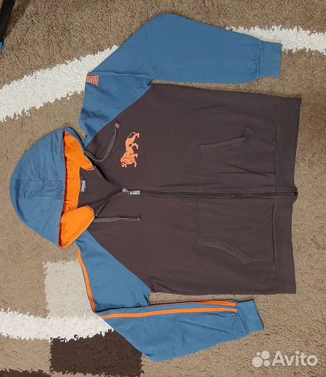 Спортивные костюмы