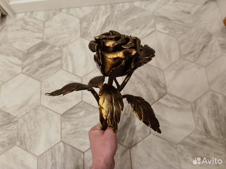 Роза металлическая декоративная