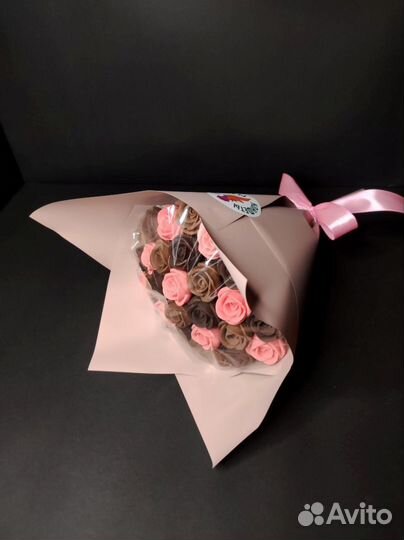 Букет - 29 Роз из Настоящего Шоколада