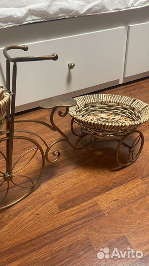 Подставка для цветов