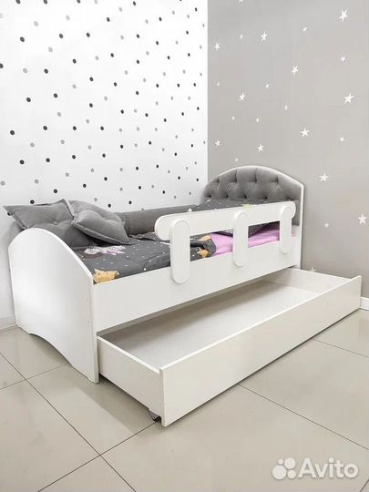 Детская кровать Классика 200 х 90 лдсп