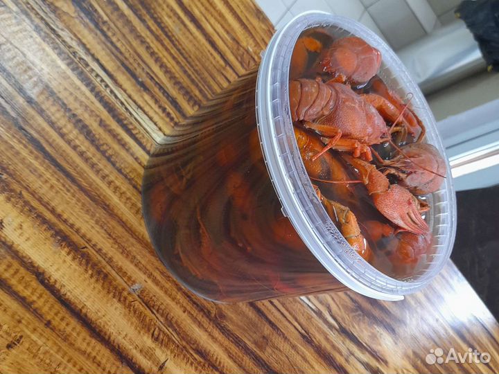 Живые, варёные раки оптом и розницу