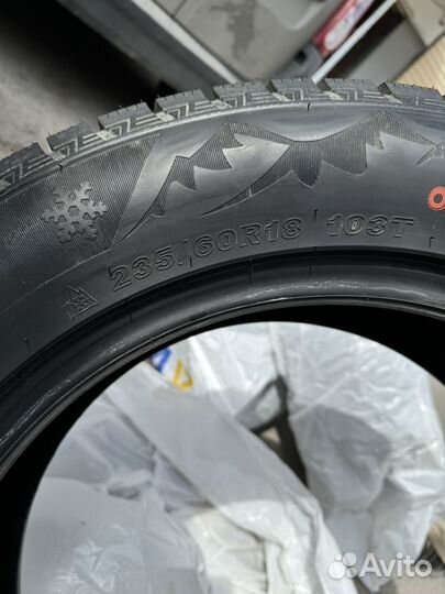 Westlake CR868 235/60 R18