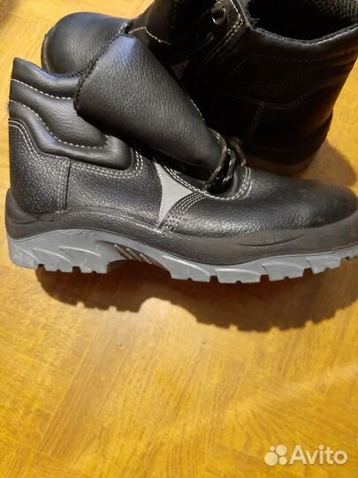 Ботинки рабочие мужские,размер 40-41